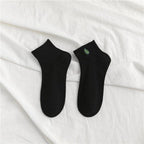 New Cartoon Female Breathable Cotton Socks Cute Bear Lovely Animal Pattern Girl Sock Novelty Combed of Pure Cotton Crew Socks For Men And Women